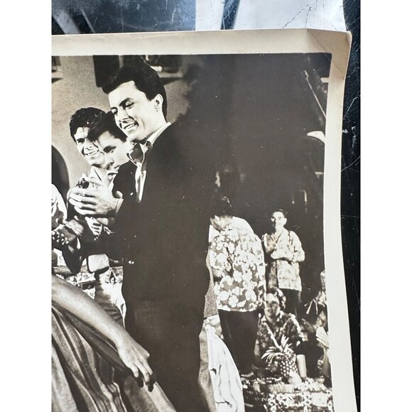 Vintage Gidget Goes Hawaiian 1961 Vicki Trickett James Darren Michael Callan Mov - Picture 4 of 14